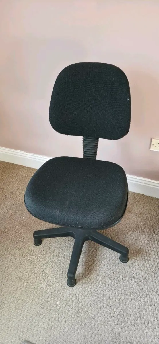 Office chair free to take away - Image 1