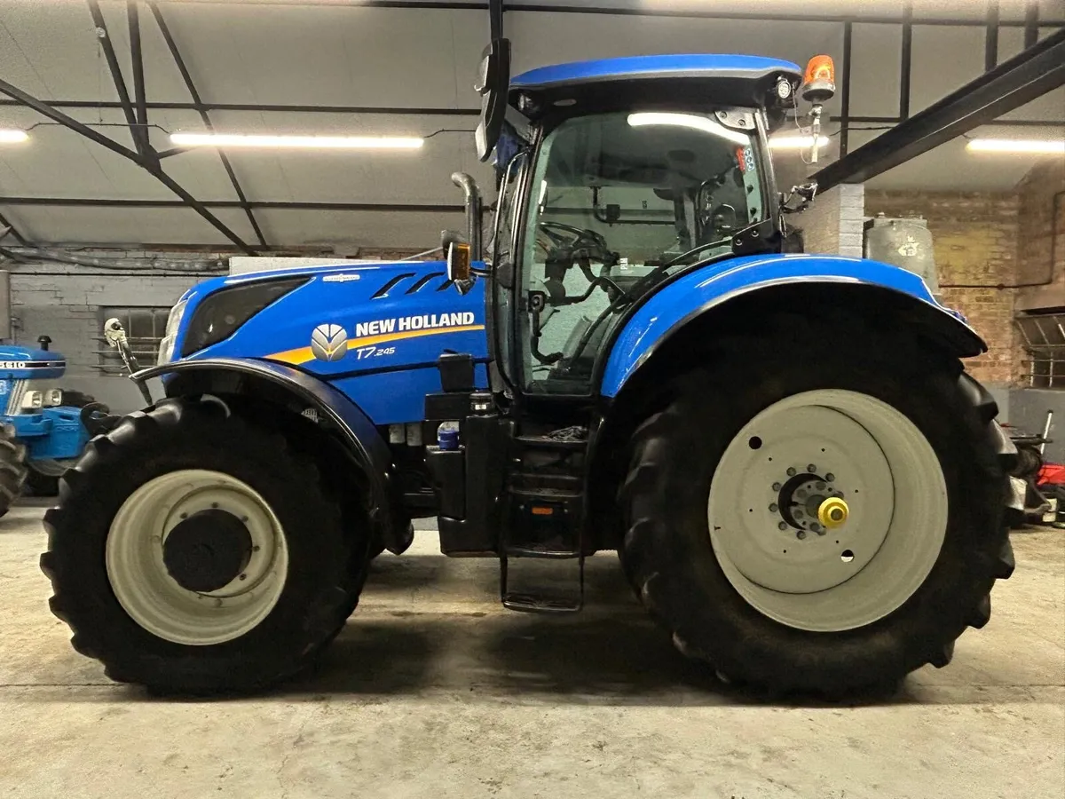 New Holland T7.245 - Image 1