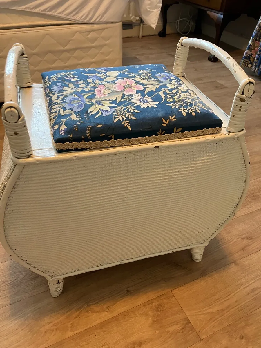 Free retro wicker storage stool - Image 1