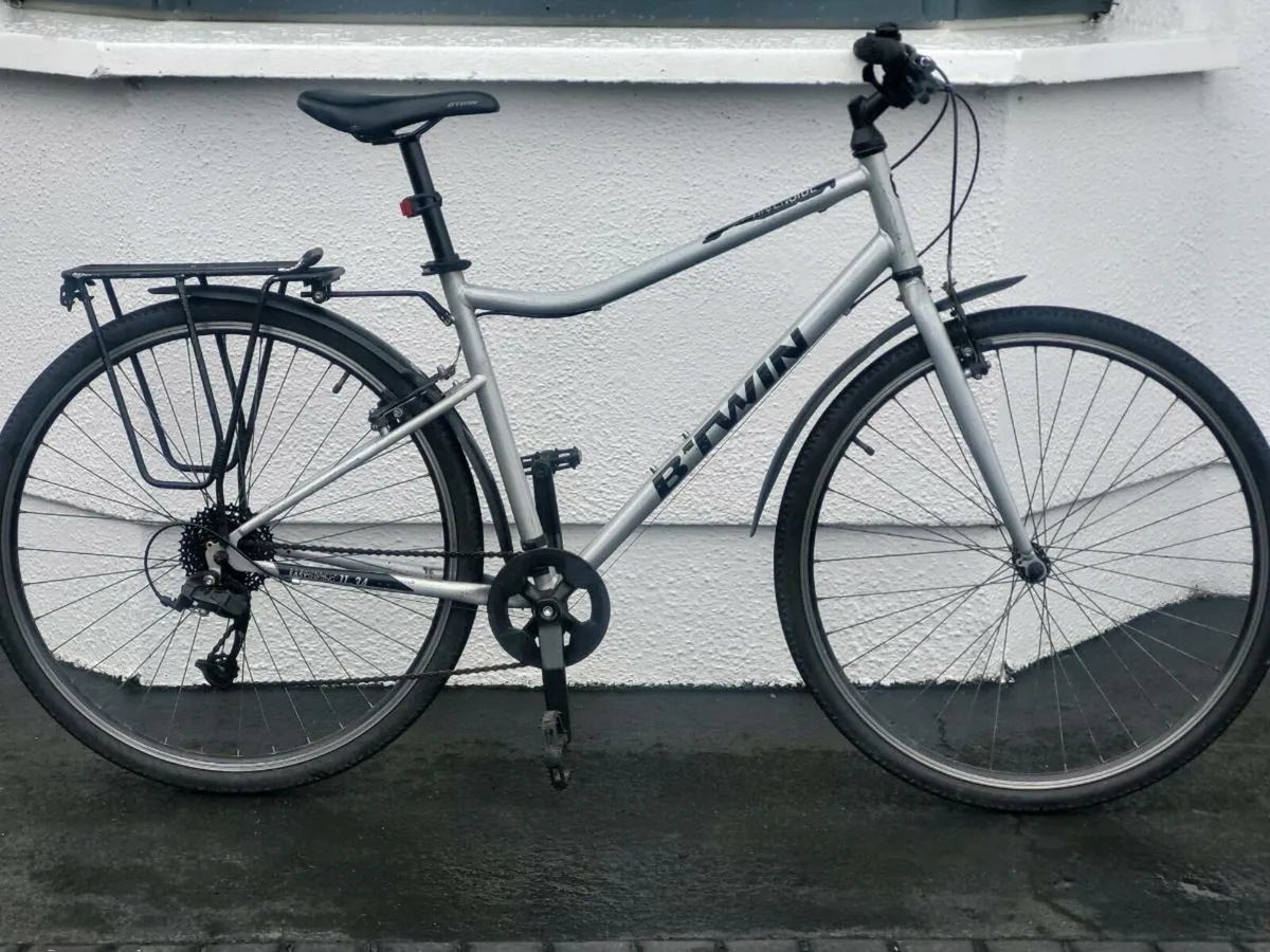 UNISEX HYBRID STYLE BIKE - Image 1