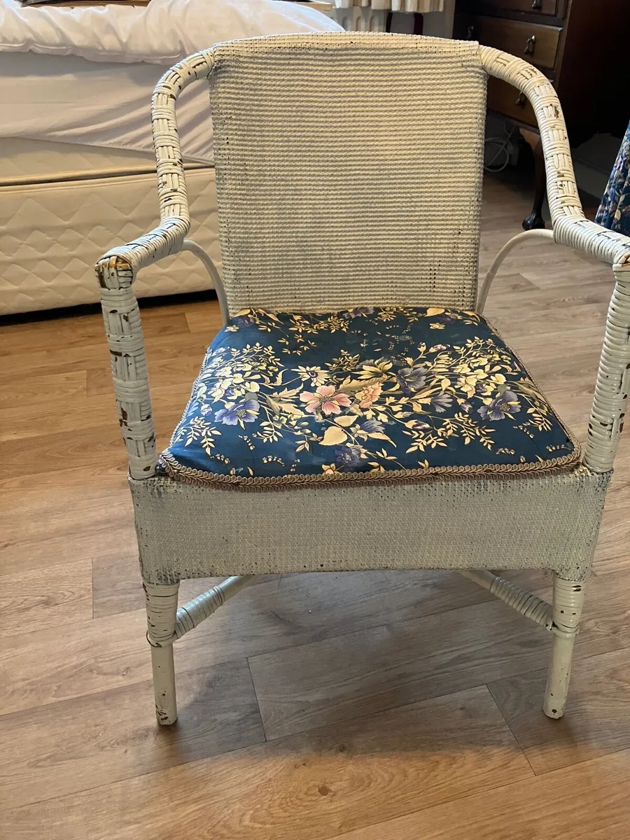 Free retro wicker chair - Image 1