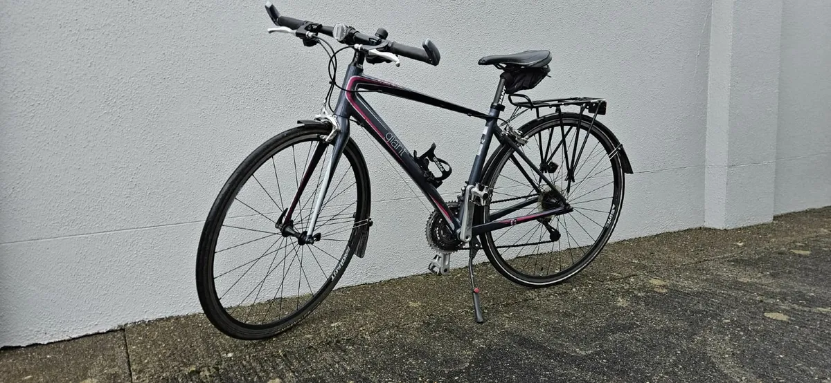 Giant Dash Bike - Image 1