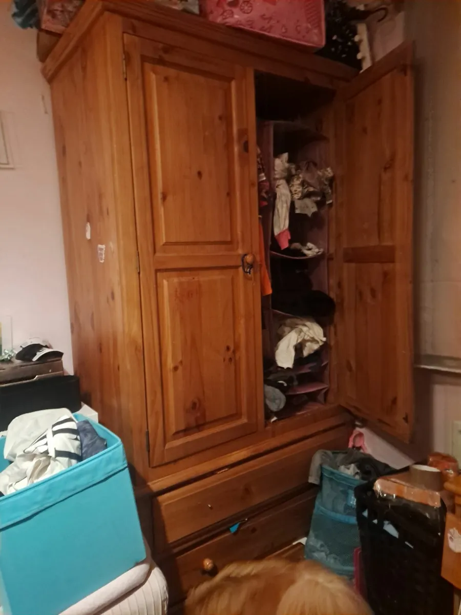 Wardrobe free to take today - Image 1