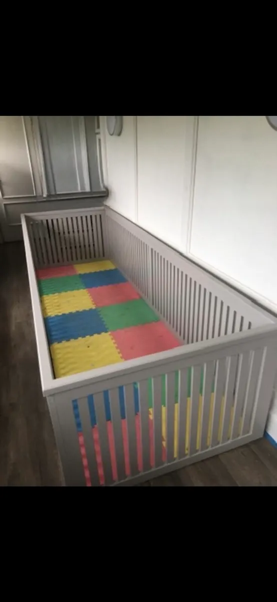 Playpen - Image 1