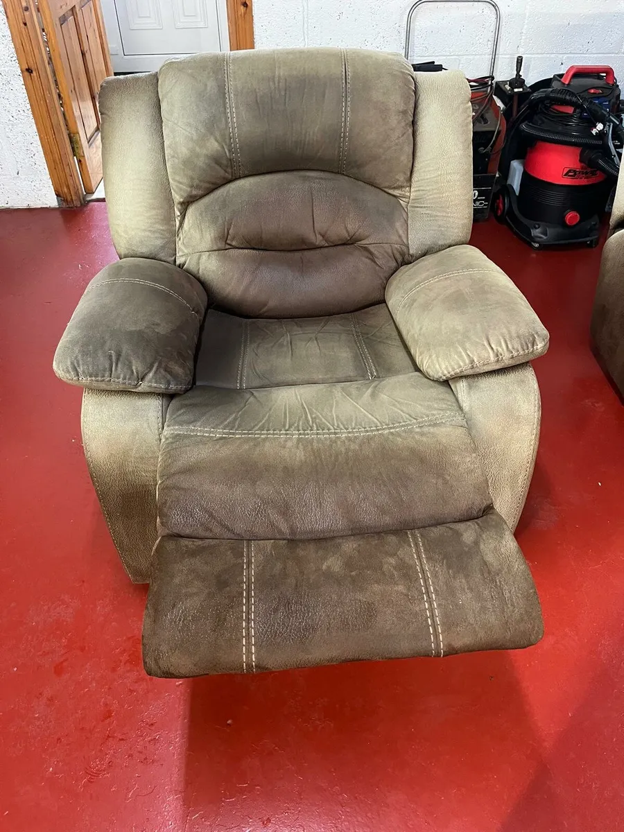 3 Seater & 1 Seater Recliner - Image 1