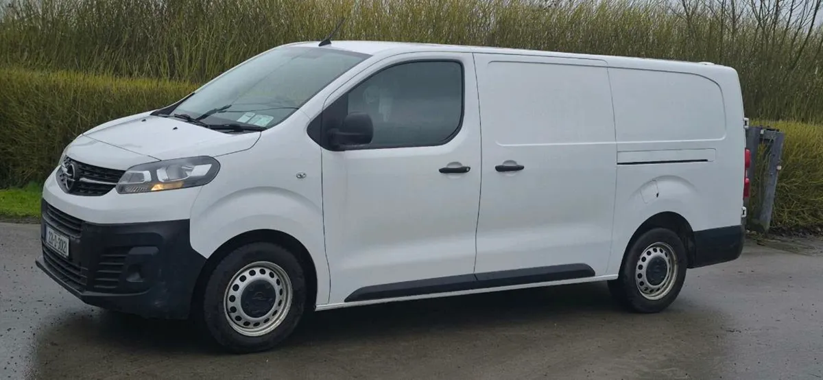 2022 Opel Vivaro 1.5 Diesel Long Wheelbase - Image 2