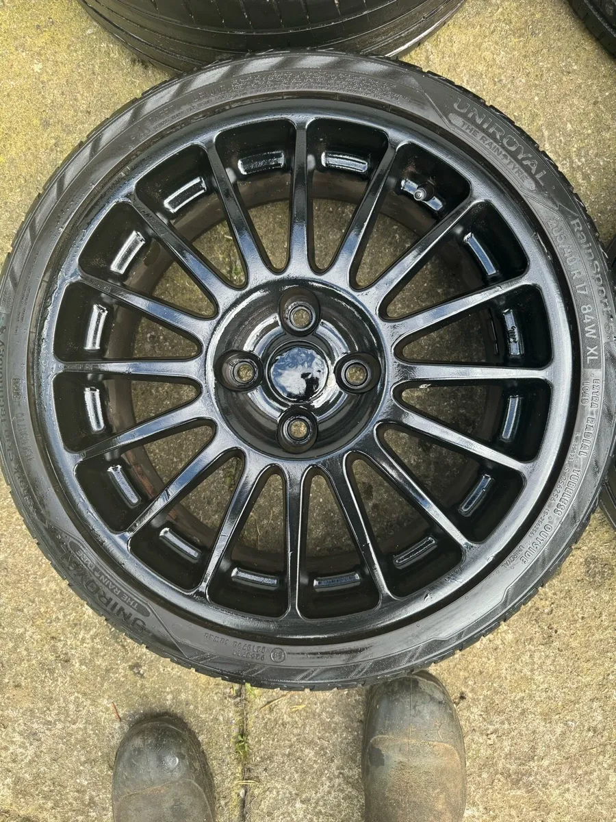 OZ Racing Alloys 17” with Tyres - Image 3