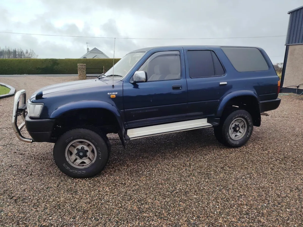 Toyota Hilux 1994 surf - Image 2
