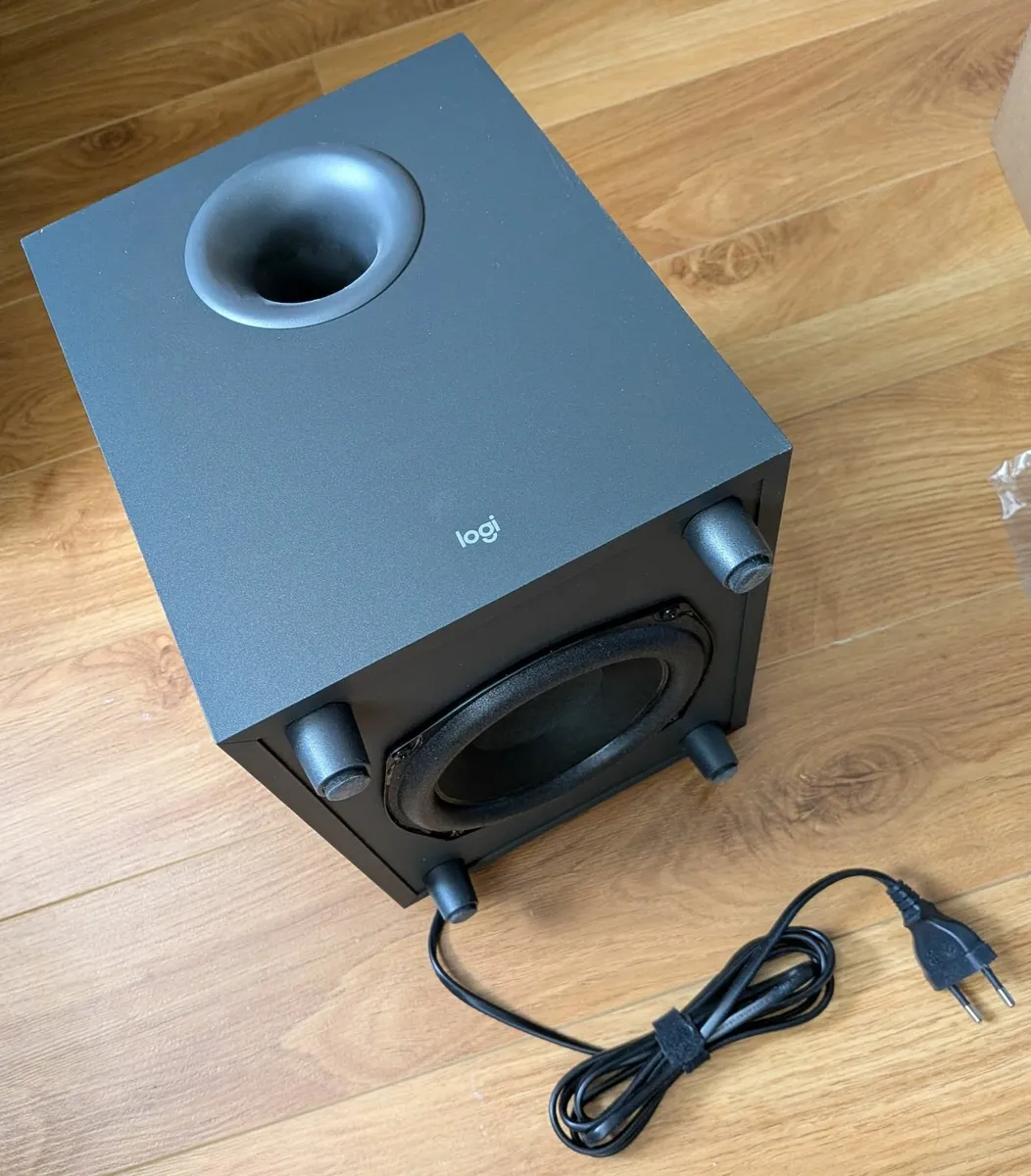 Logitech Z407 Bluetooth/AUX Speakers - Image 4