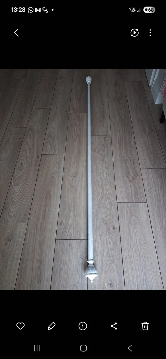 Curtain pole - Image 1