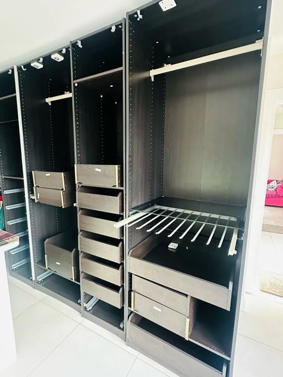 sliding wardrobe - Image 1