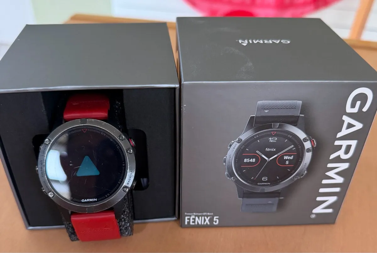 Garmin Fenix 5 - Image 2