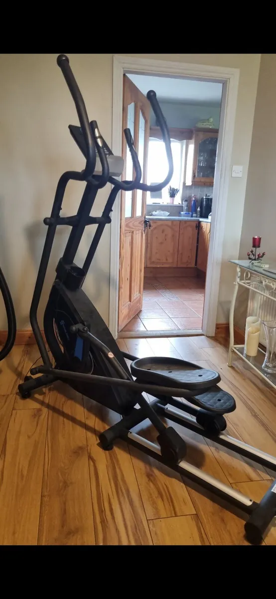 Elliptical trainer - Image 1