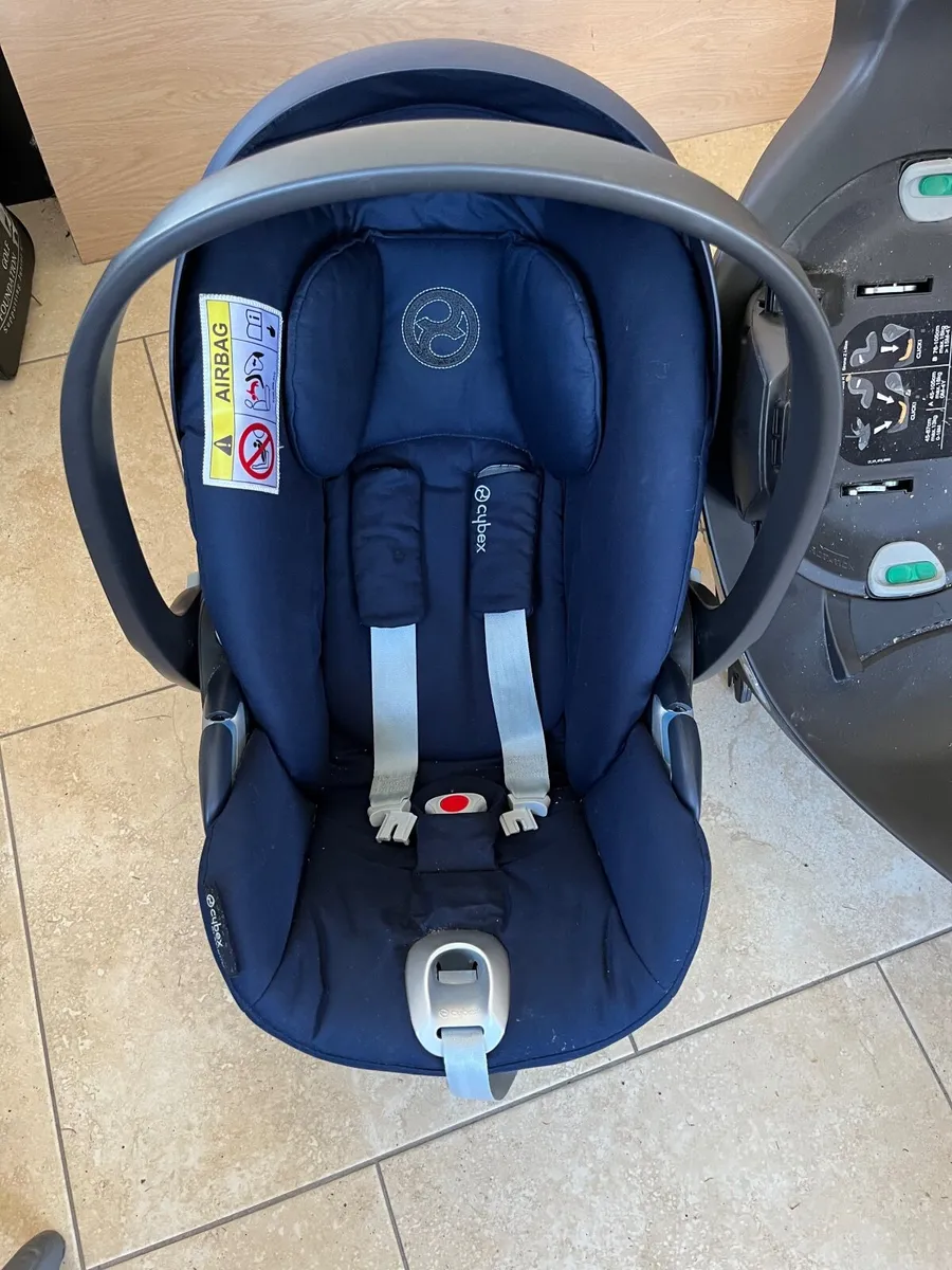 Car Seat - Image 2