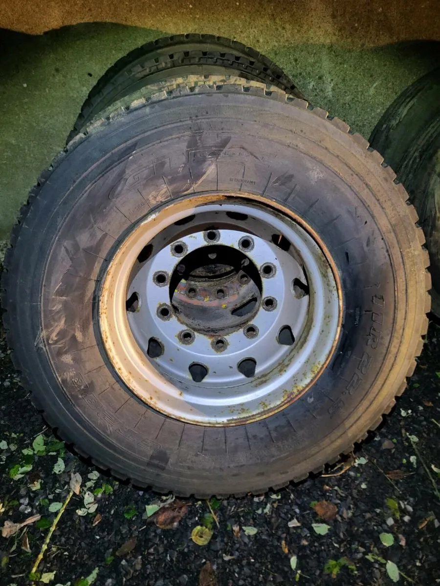 Trailer tyres - Image 1
