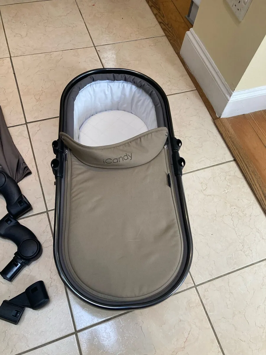 Icandy Buggy pram - Image 3