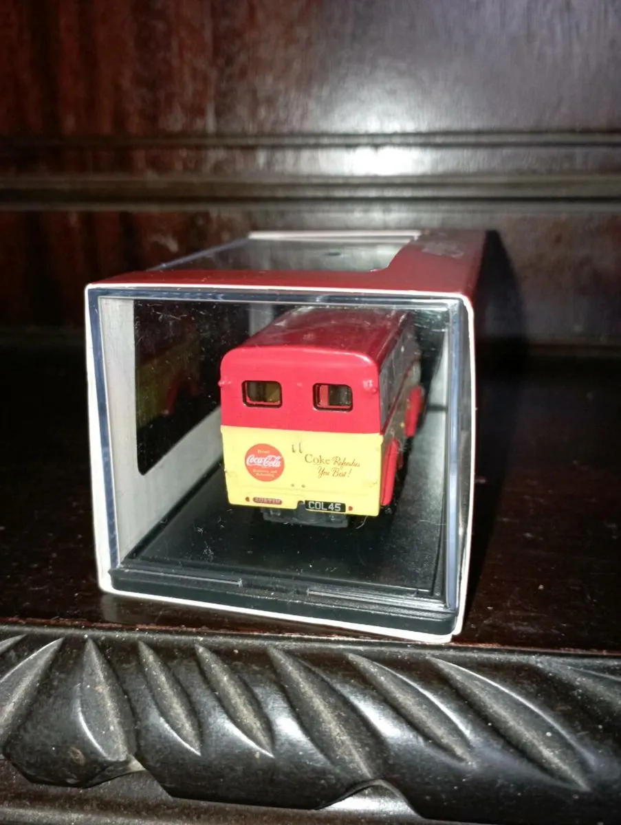 COCA COLA AUSTIN K8 THEREWAY VAN 1-76 SCALE. - Image 4