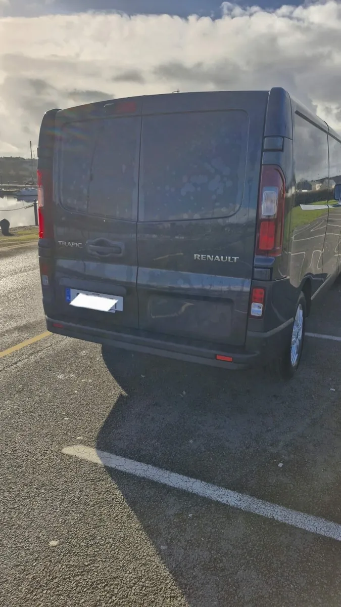 Renault Traffic - Image 3