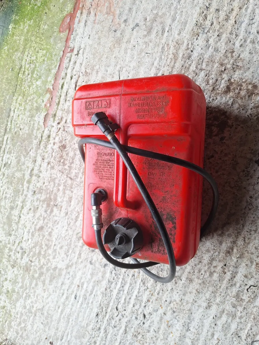 Suzuki 20hp electric start short shaft engine. - Image 2