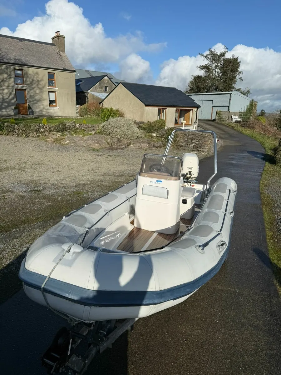 Valiant 5.2m RIB – Johnson 70hp 4-Stroke - Image 1