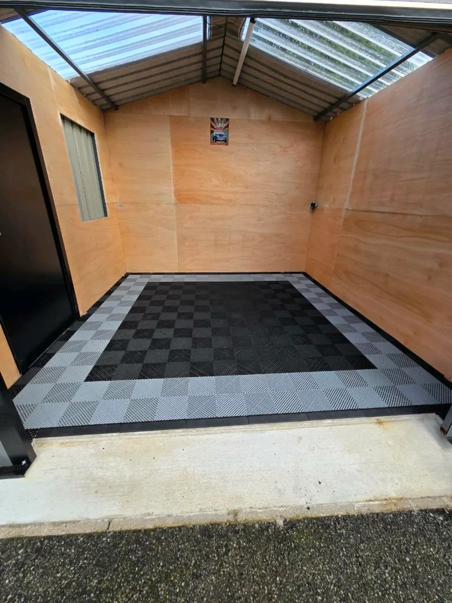 Garage Tiles - Image 4