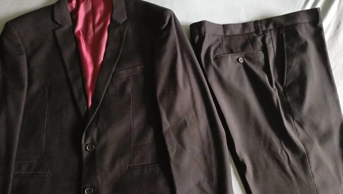 Black Harry Brown 2 Piece Men's Suit - Image 1