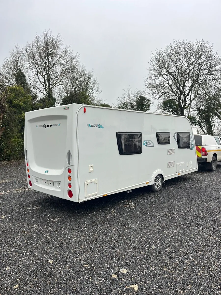 2018 Elddis Xplore 4 Berth Island Bed Caravan - Image 2