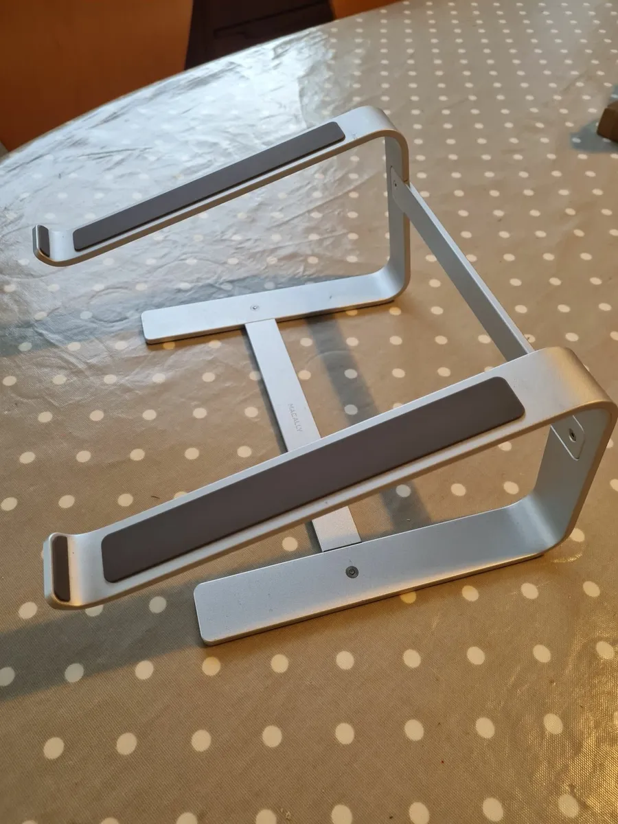 Laptop Stand - Image 1