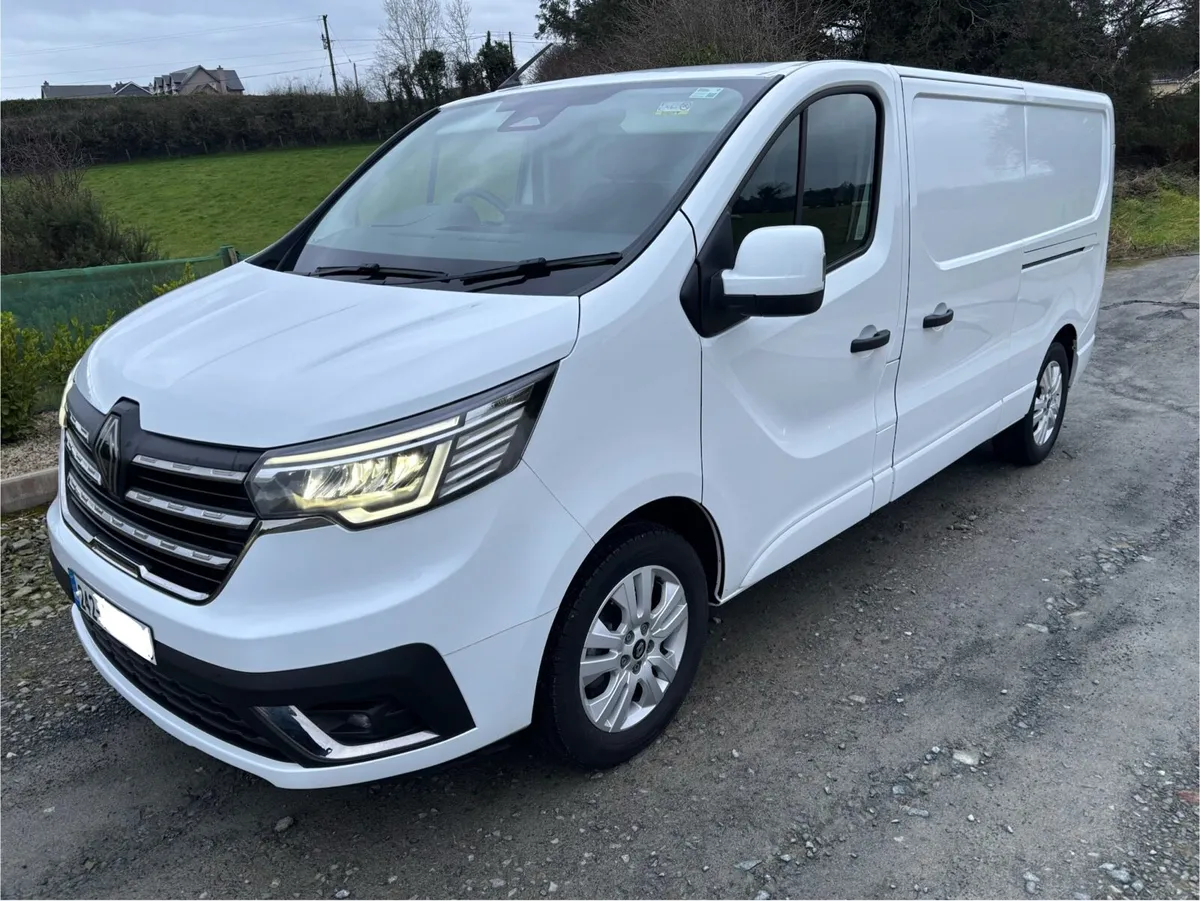 242 Renault Trafic LL30 Extra Model 2024 - Image 3