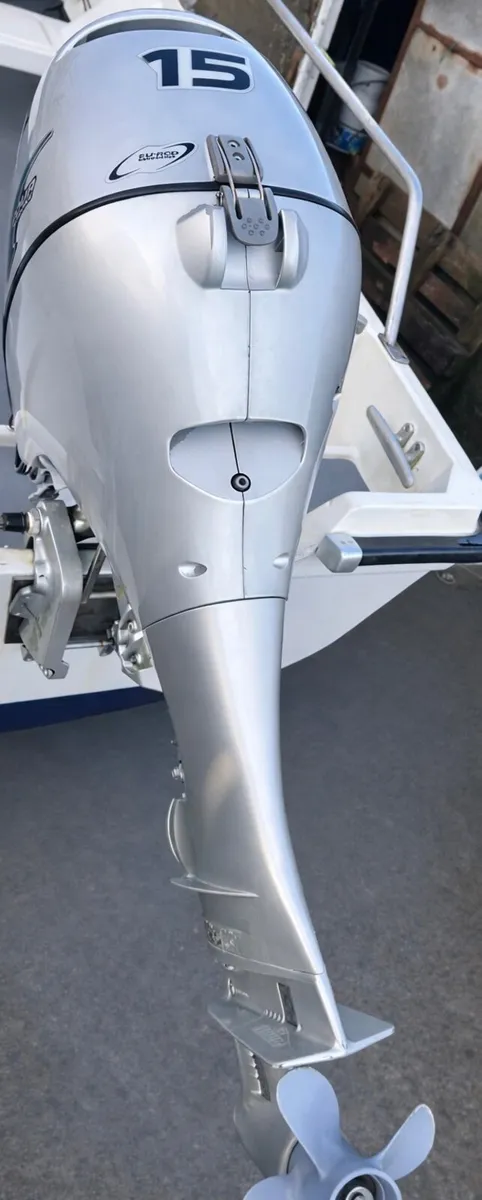 19ft Roaring Water Cabin/Fishing Boat + Trailer - Image 2