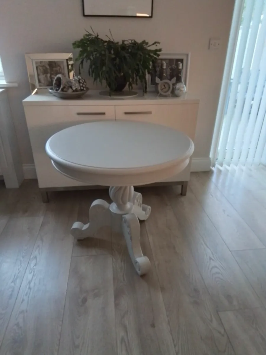 Solid wood occasional table - Image 2