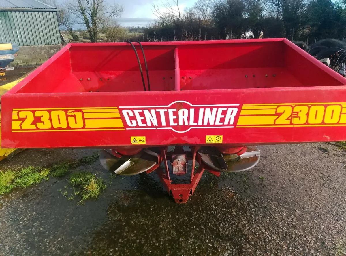 Lely one ton spreader - Image 1