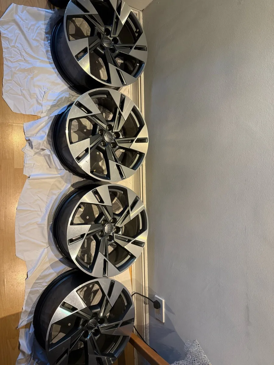 Audi alloys 20 inch 5x112 - Image 1