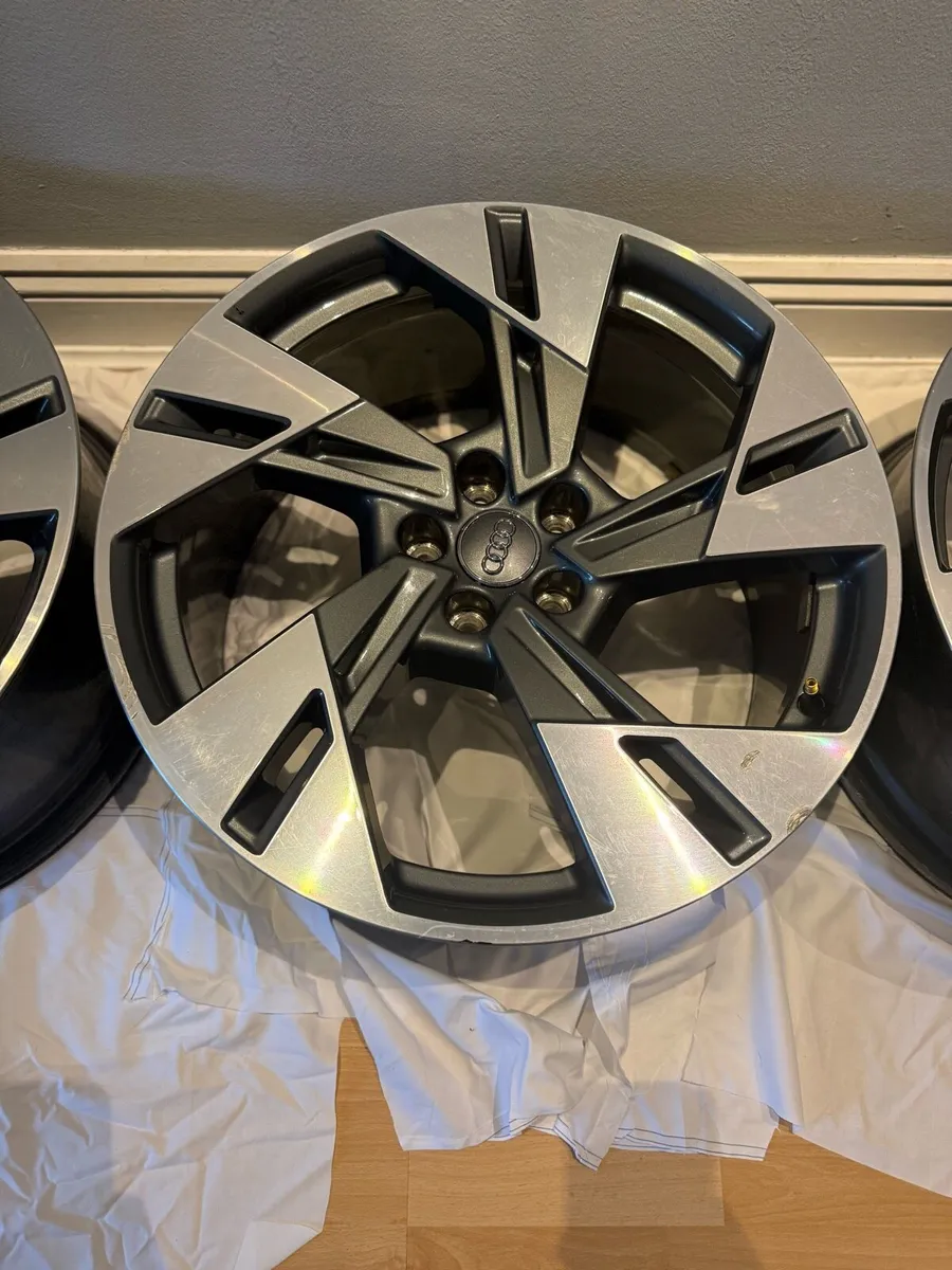 Audi alloys 20 inch 5x112 - Image 3