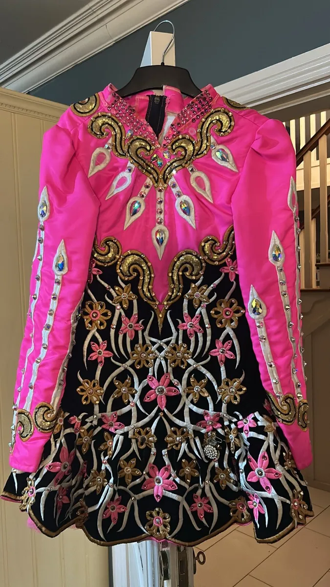 Solo Irish dancing dress and accessories - Image 4