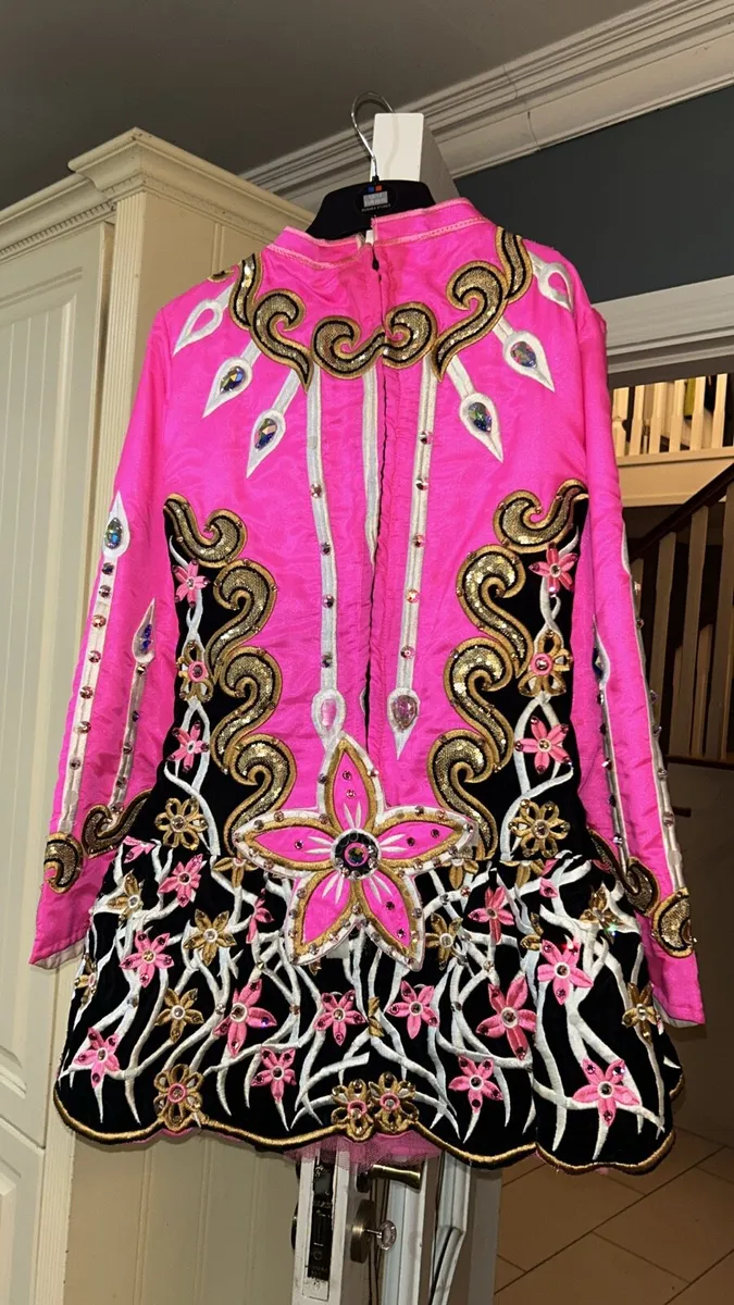 Solo Irish dancing dress and accessories - Image 2