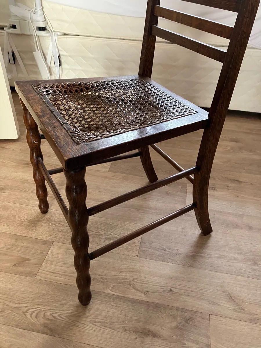 Free chair - Image 2