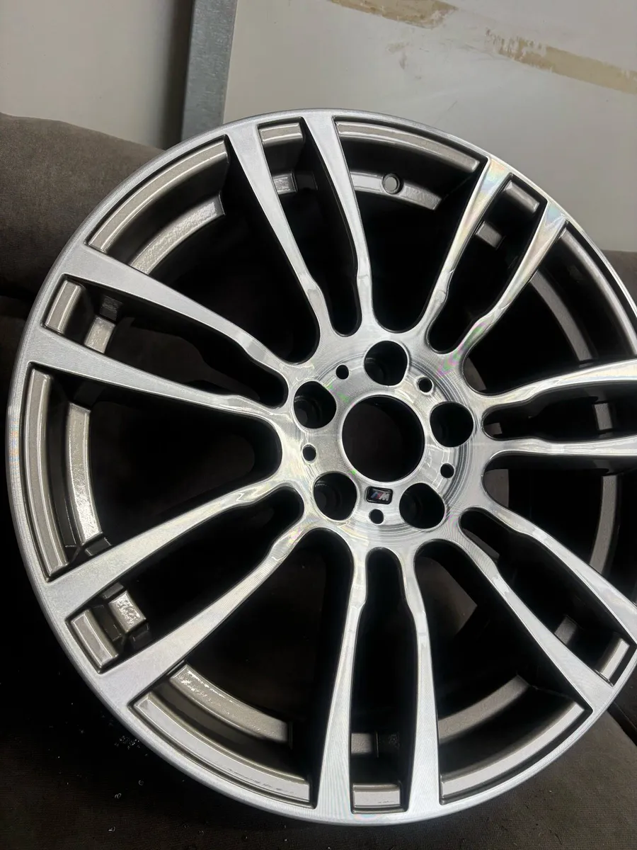 Genuine BMW 3 series alloys - Image 1