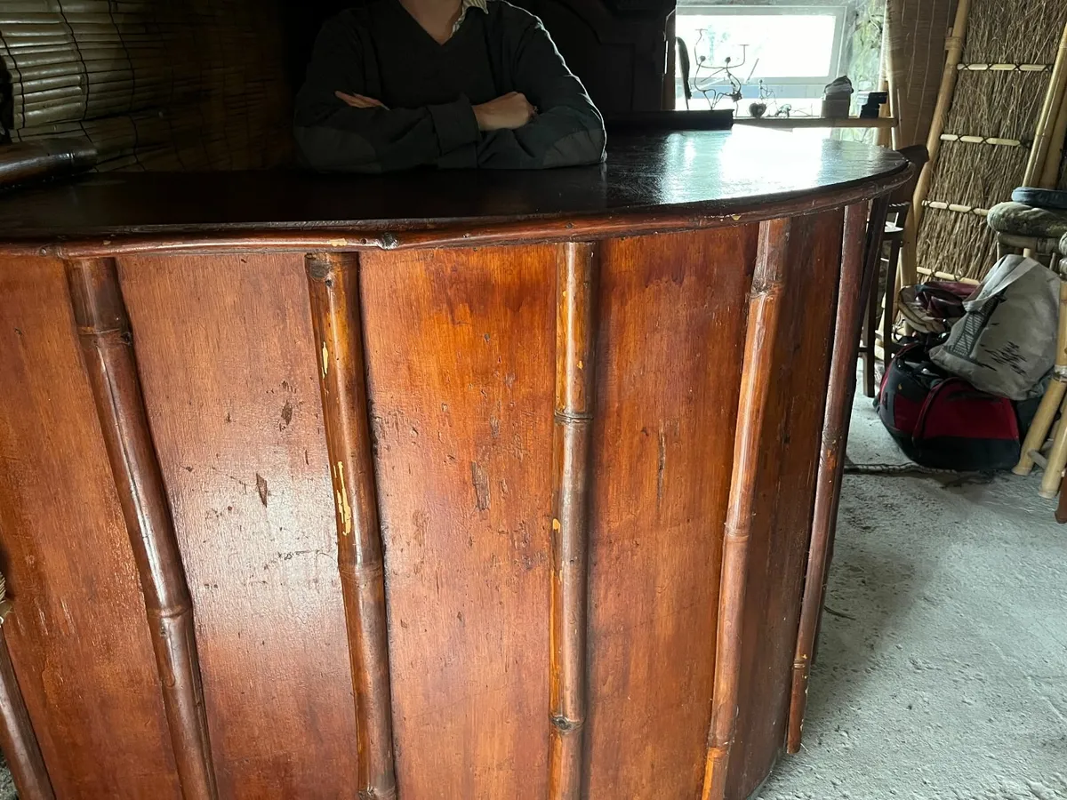 Hardwood curved bar - Image 4