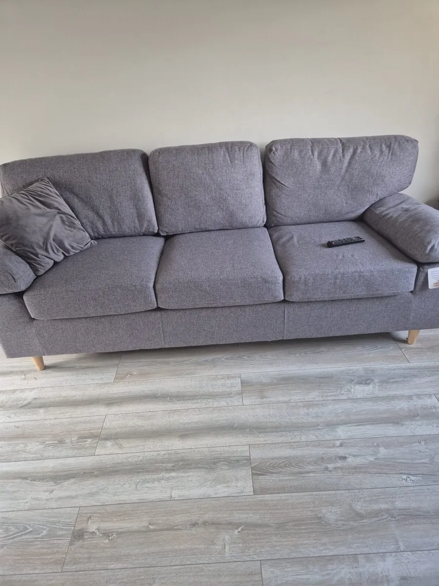 Couch - Image 1