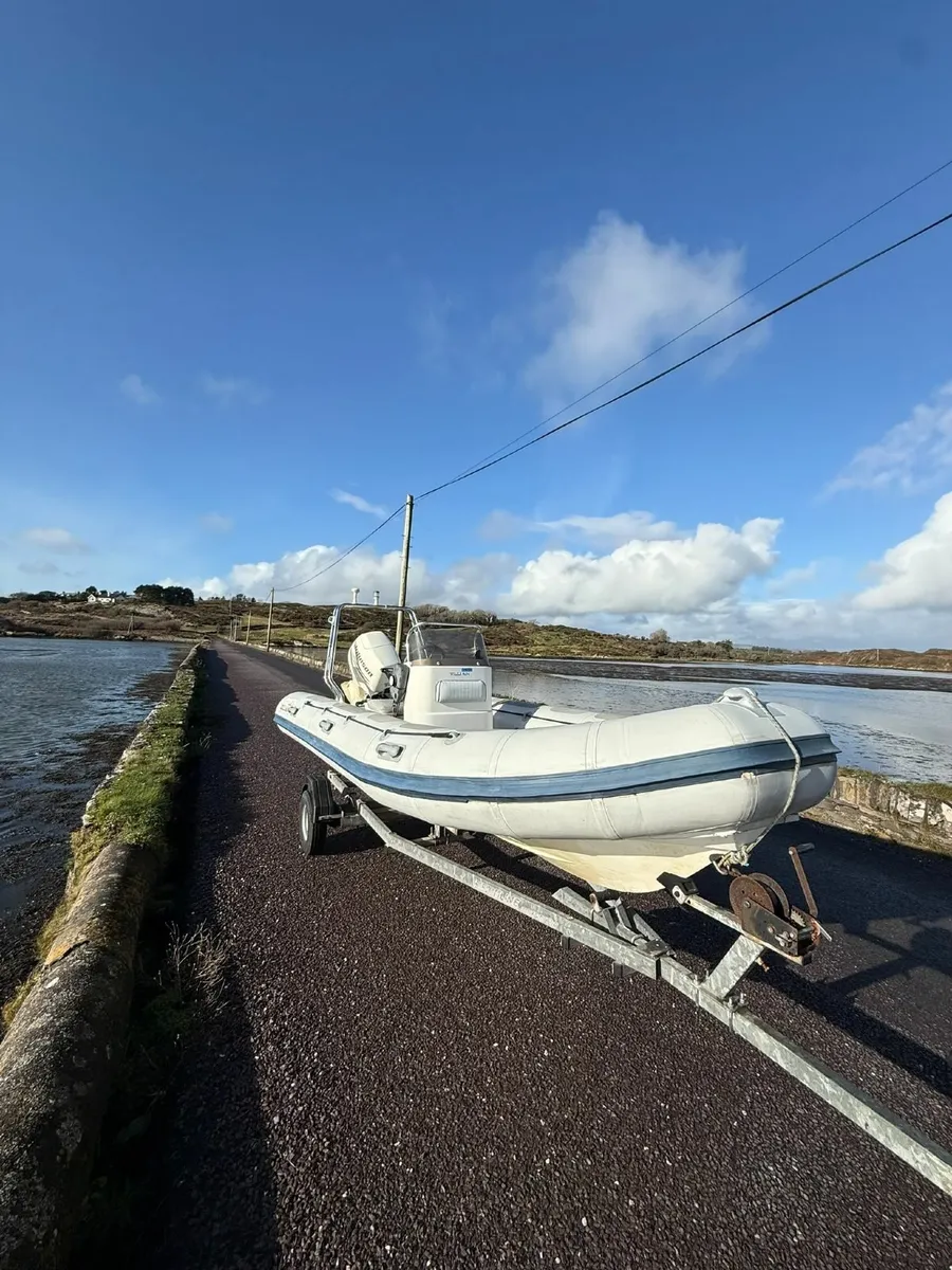 Valiant 5.2m RIB – Johnson 70hp 4-Stroke - Image 2