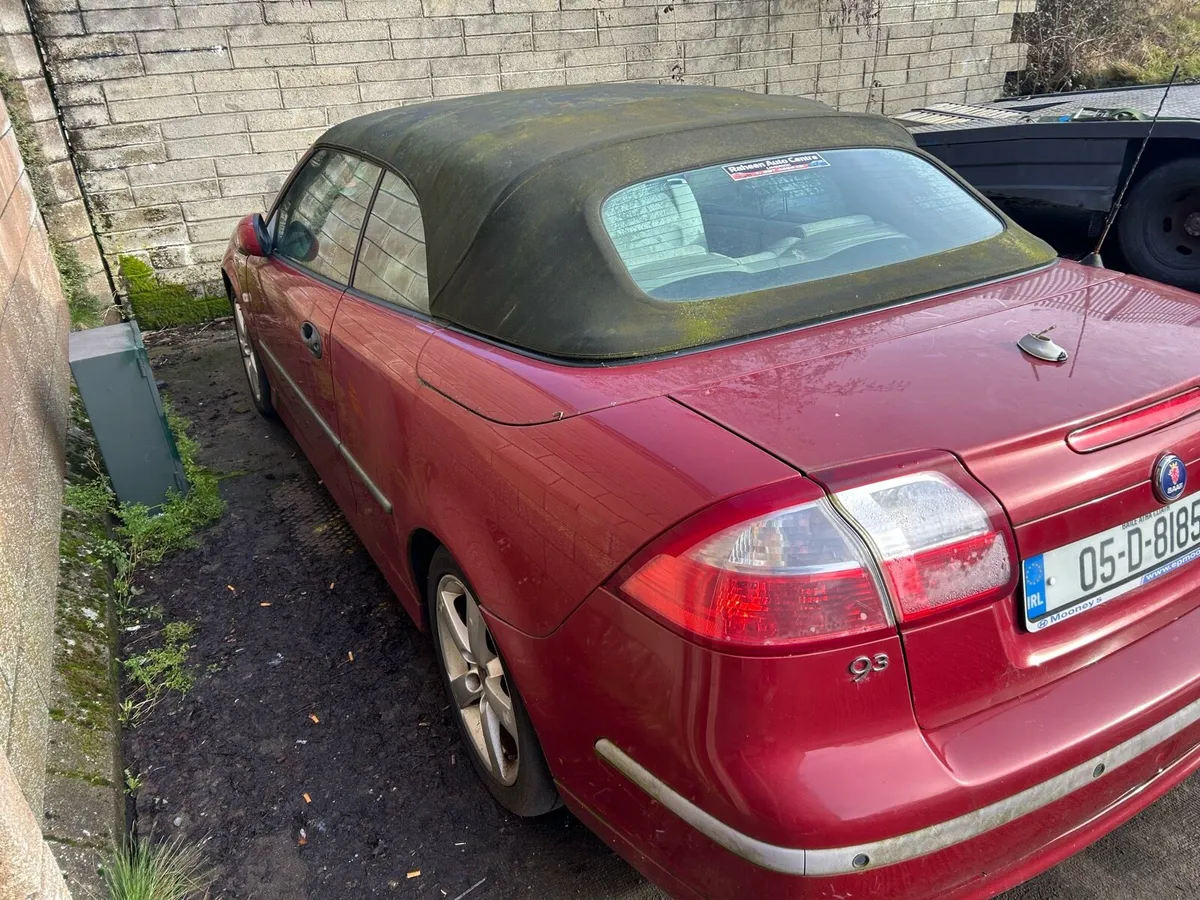 2005 SAAB 93. 1.8T CONVERTABLE - Image 2