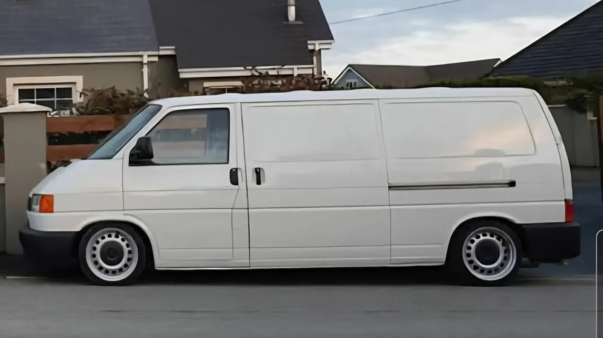Volkswagen Transporter 2001 - Image 3