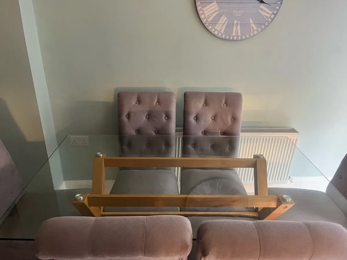 Dining Table & 6 Chairs - €400 ono - Image 2