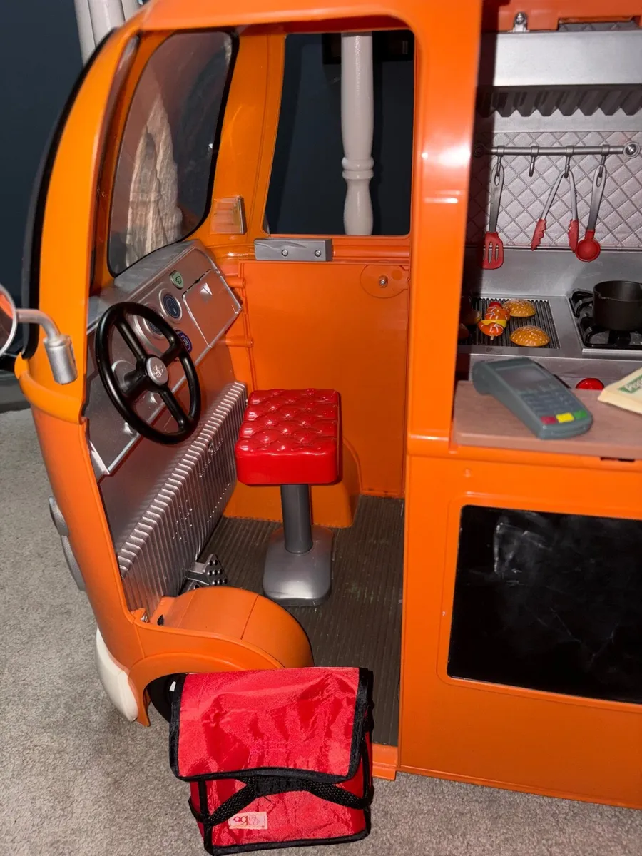 Our generation takeaway van - Image 3