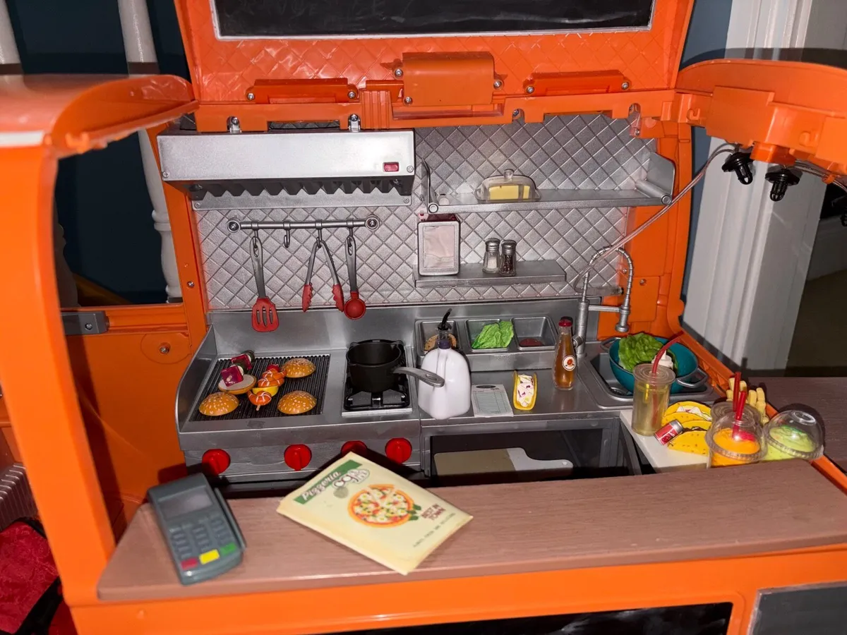 Our generation takeaway van - Image 2