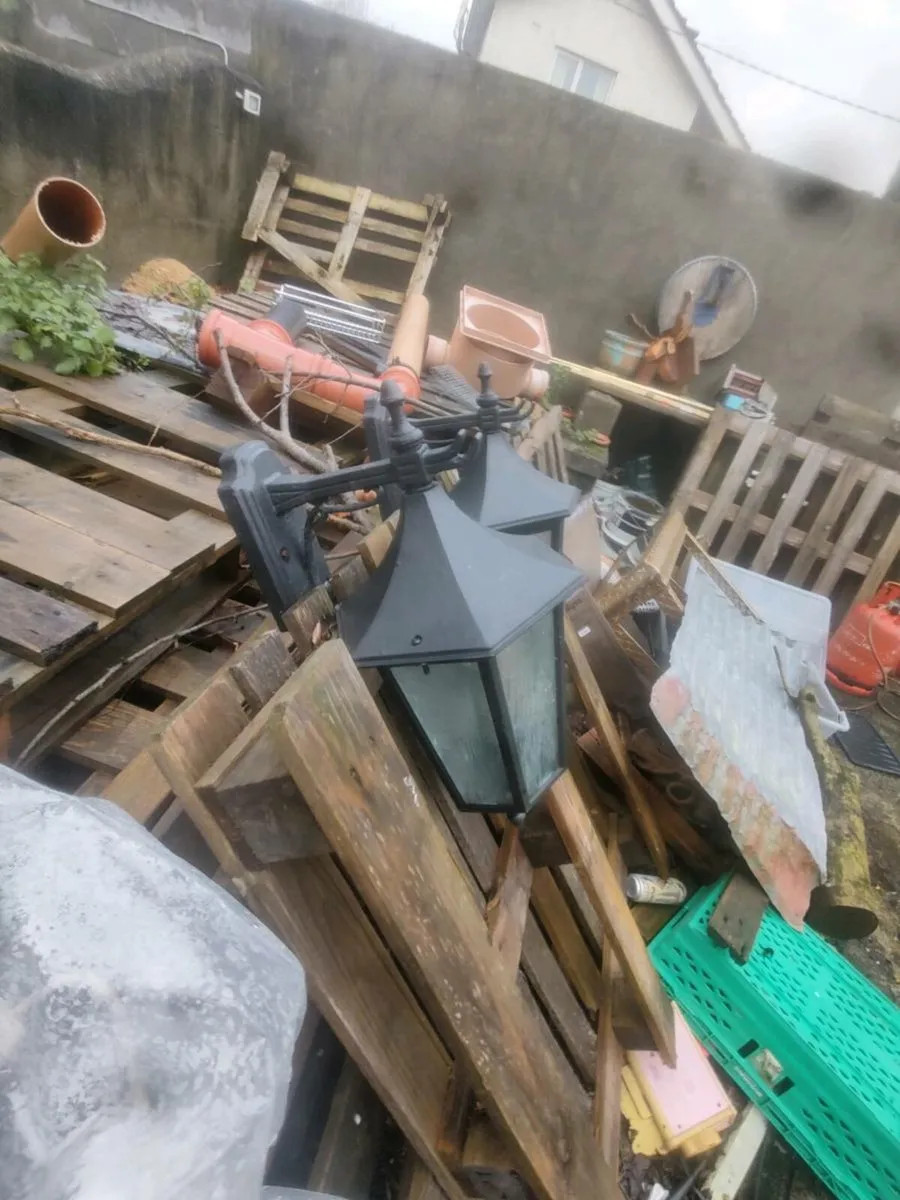 Two outside front door lights - Image 2