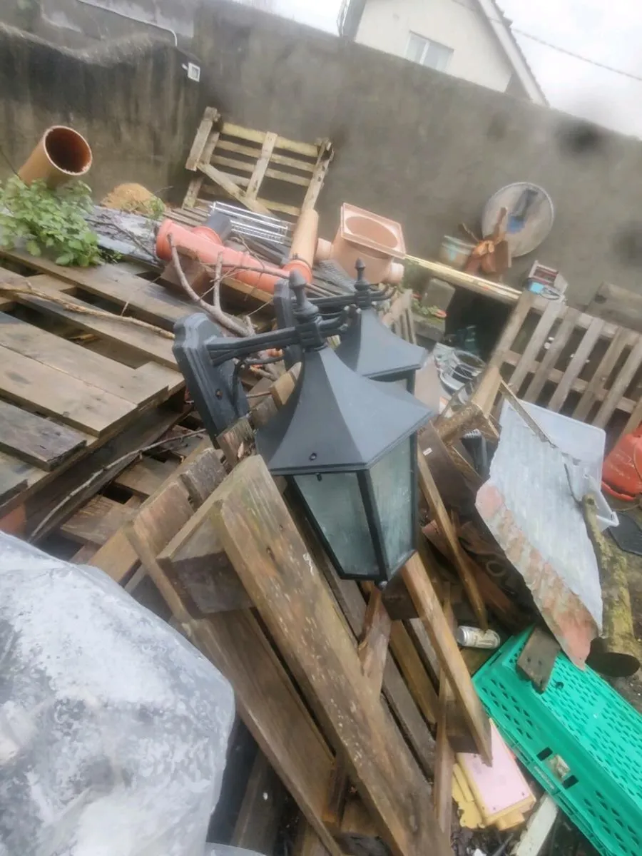 Two outside front door lights - Image 3