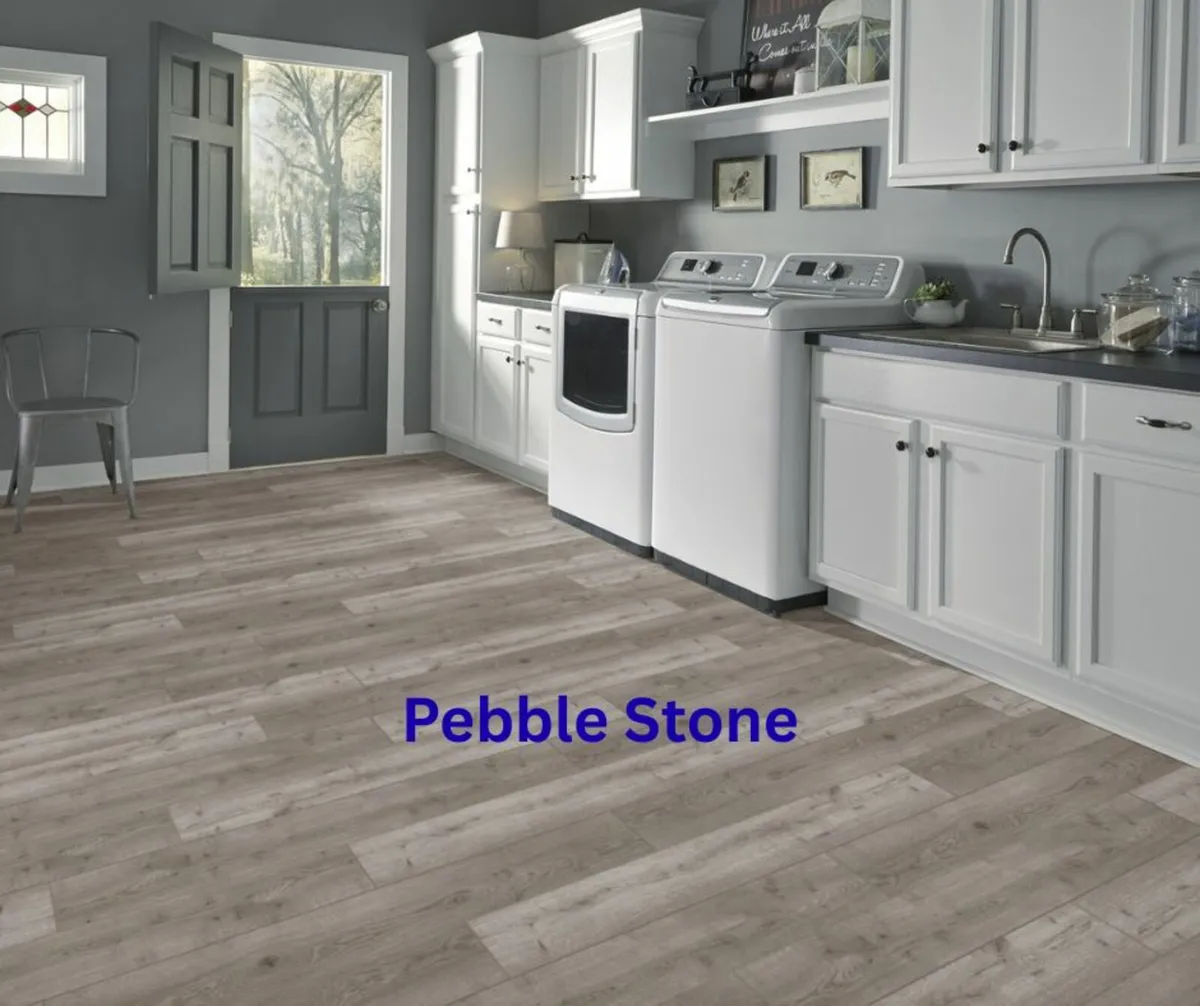 Laminate Flooring 8mm + 2mm Underlay - Image 4