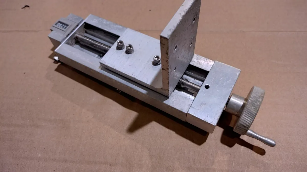 Precision Manual Linear Guide Slide Rail Table - Image 1